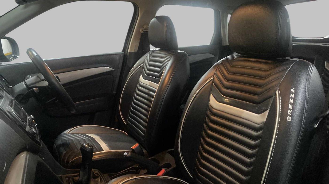 2019 Maruti Vitara Brezza ZDI, Diesel, Manual, 24,357 km, Right Side Front Door Cabin