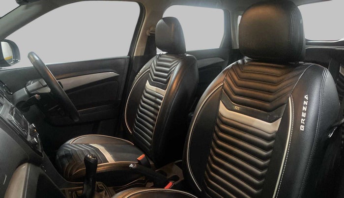 2019 Maruti Vitara Brezza ZDI, Diesel, Manual, 24,357 km, Right Side Front Door Cabin