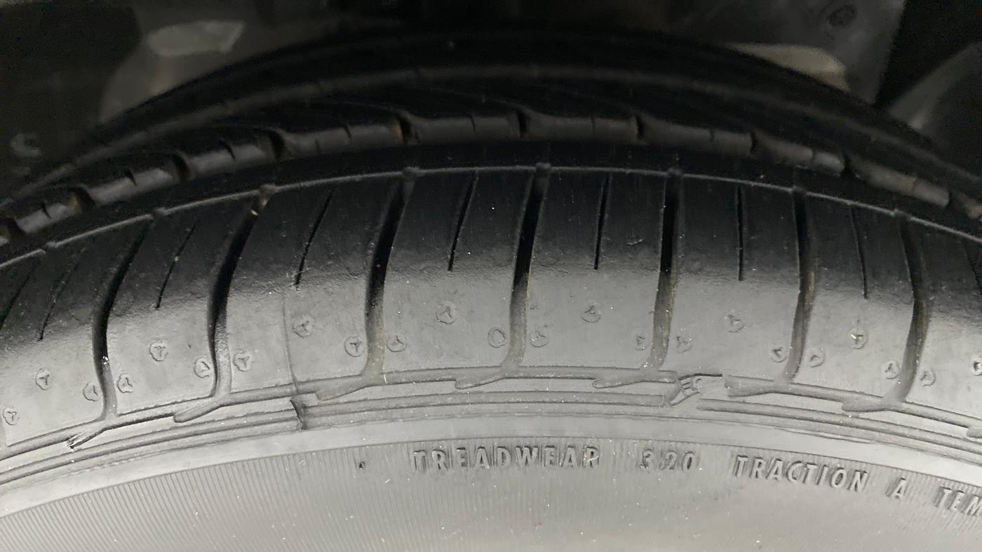 2020 Ford FREESTYLE TITANIUM 1.2 TI-VCT MT, Petrol, Manual, 4,628 km, Right Front Tyre Tread