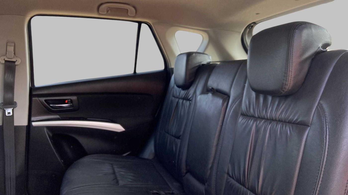 2017 Maruti S Cross ZETA 1.3, Diesel, Manual, 62,682 km, Right Side Rear Door Cabin