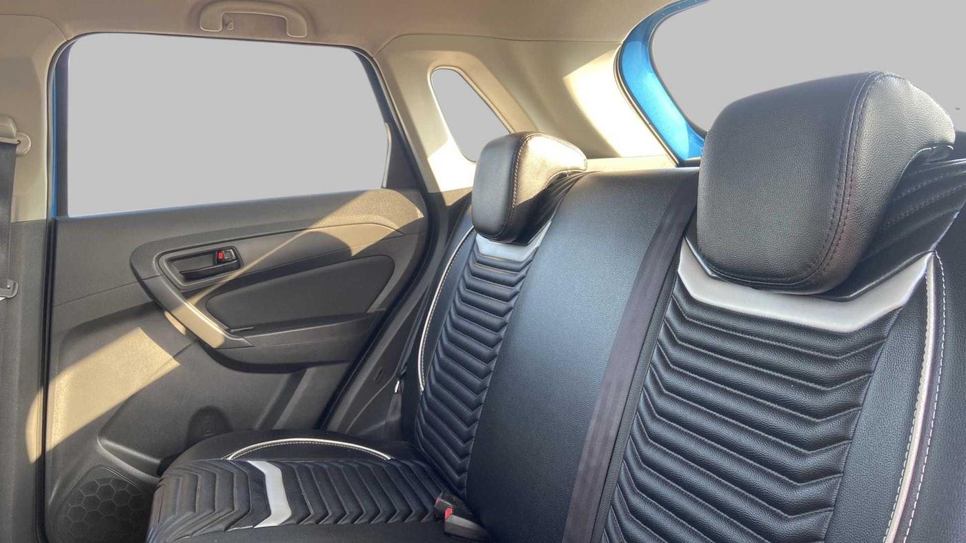 2017 Maruti Vitara Brezza VDI OPT, Diesel, Manual, 38,082 km, Right Side Rear Door Cabin