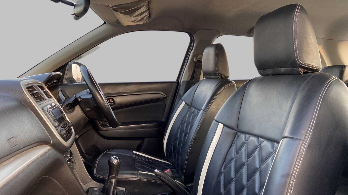 2019 Maruti Vitara Brezza VDI, Diesel, Manual, 51,718 km, Right Side Front Door Cabin