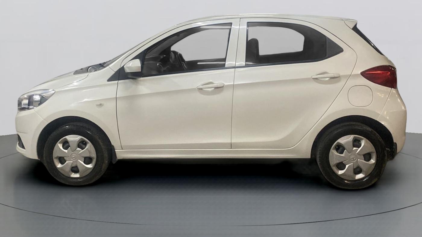 2018 Tata Tiago XT 1.05 REVOTORQ, Diesel, Manual, 29,096 km, Left Side