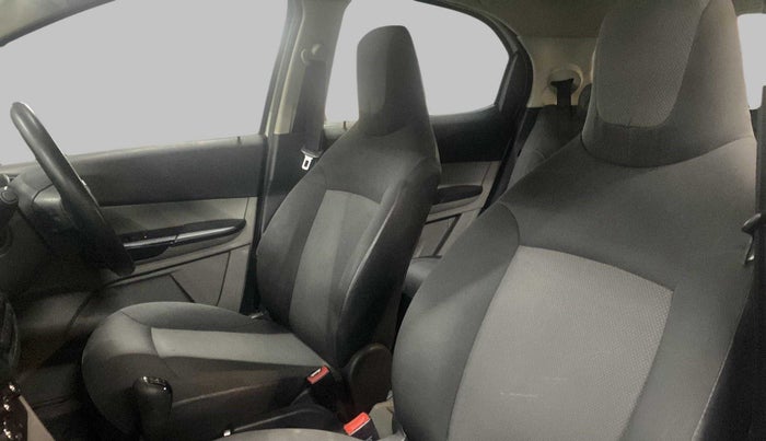 2018 Tata Tiago XT 1.05 REVOTORQ, Diesel, Manual, 29,096 km, Right Side Front Door Cabin