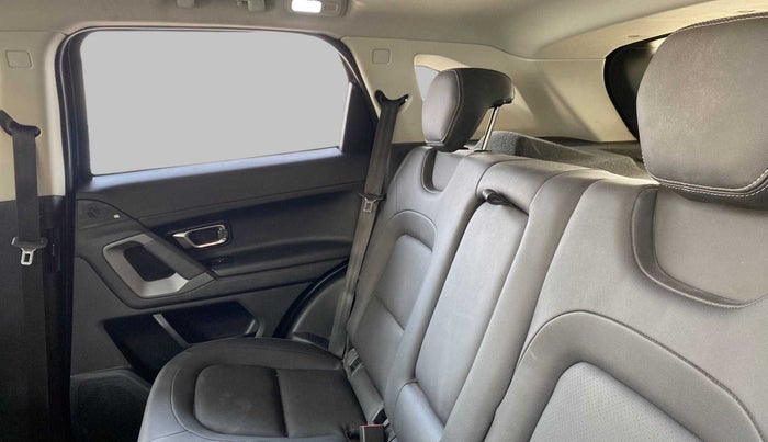 2020 Tata Harrier XZ PLUS 2.0L DARK EDITION, Diesel, Manual, 44,829 km, Right Side Rear Door Cabin