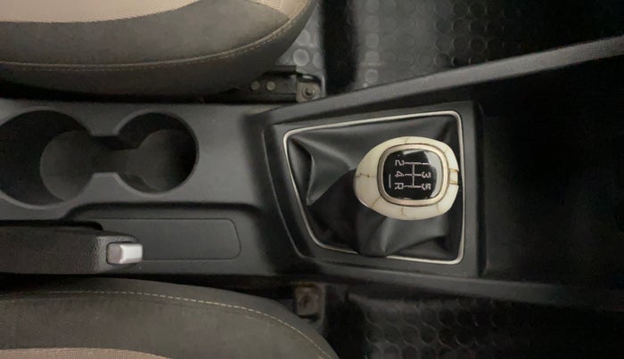 2017 Hyundai Elite i20 ASTA 1.2 (O), Petrol, Manual, 52,163 km, Gear Lever