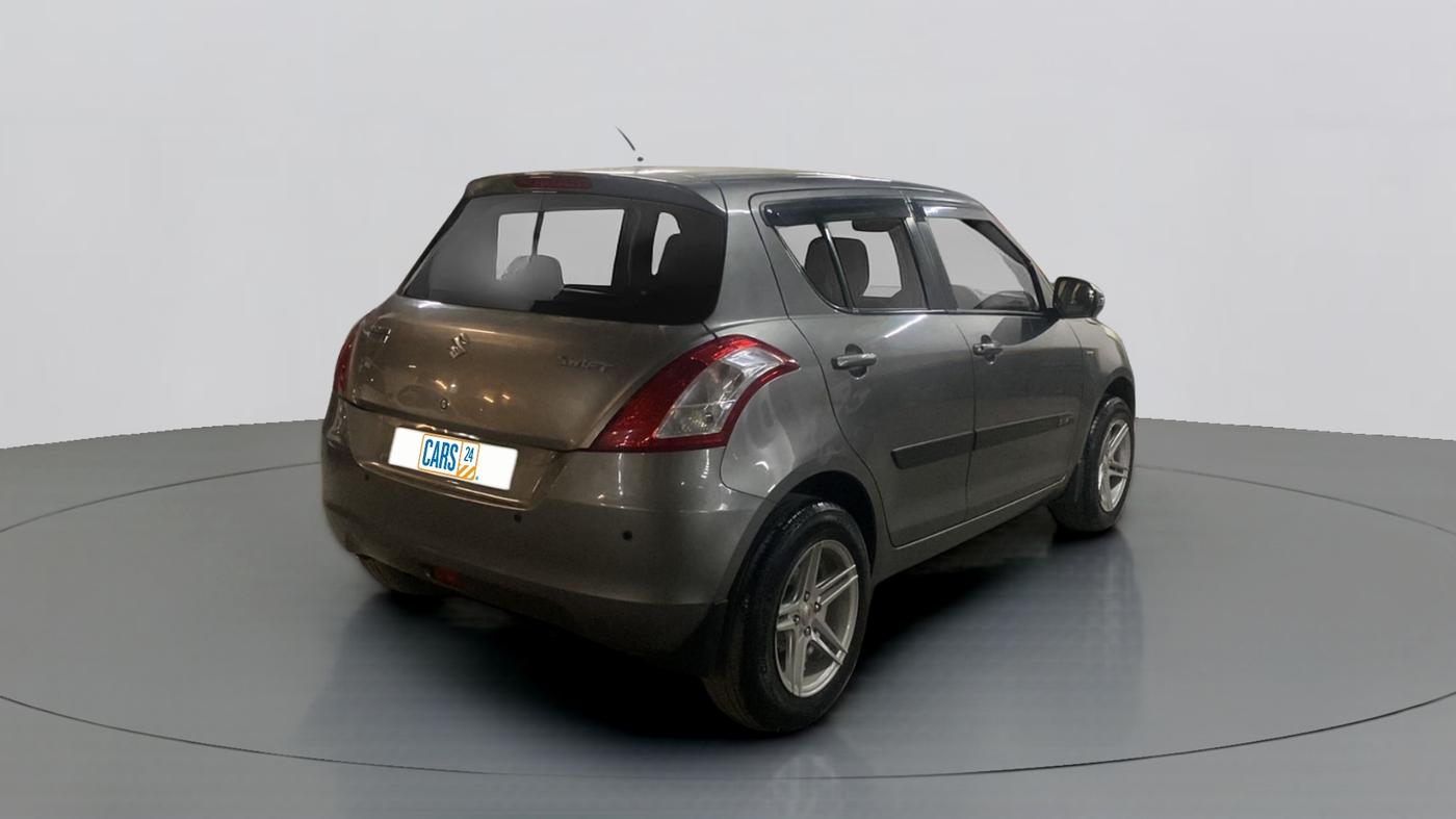 2017 Maruti Swift VXI D, Petrol, Manual, 32,601 km, Right Back Diagonal