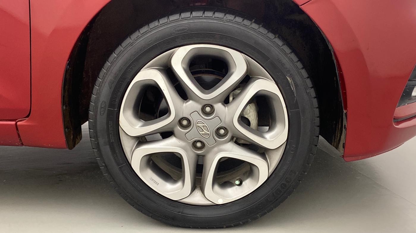 2020 Hyundai Elite i20 1.2 SPORTZ PLUS DUAL TONE VTVT, Petrol, Manual, 44,397 km, Right Front Wheel