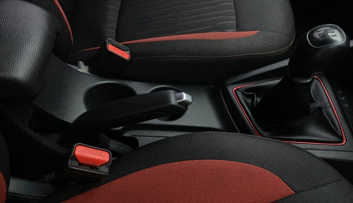 2020 Hyundai Elite i20 1.2 SPORTZ PLUS DUAL TONE VTVT, Petrol, Manual, 44,397 km, Gear Lever