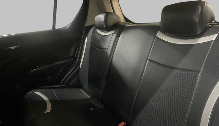 2015 Maruti Swift VDI ABS, Diesel, Manual, 71,405 km, Right Side Rear Door Cabin