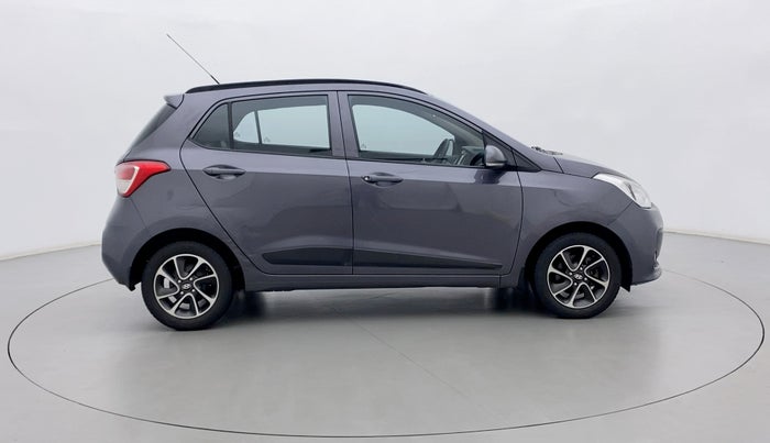 2017 Hyundai Grand i10 SPORTZ (O) 1.2 AT VTVT, Petrol, Automatic, 37,559 km, Right Side View