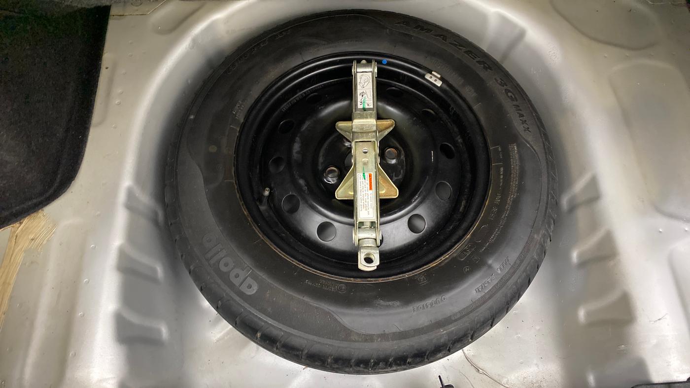 2019 Maruti Dzire VXI, Petrol, Manual, 30,726 km, Spare Tyre