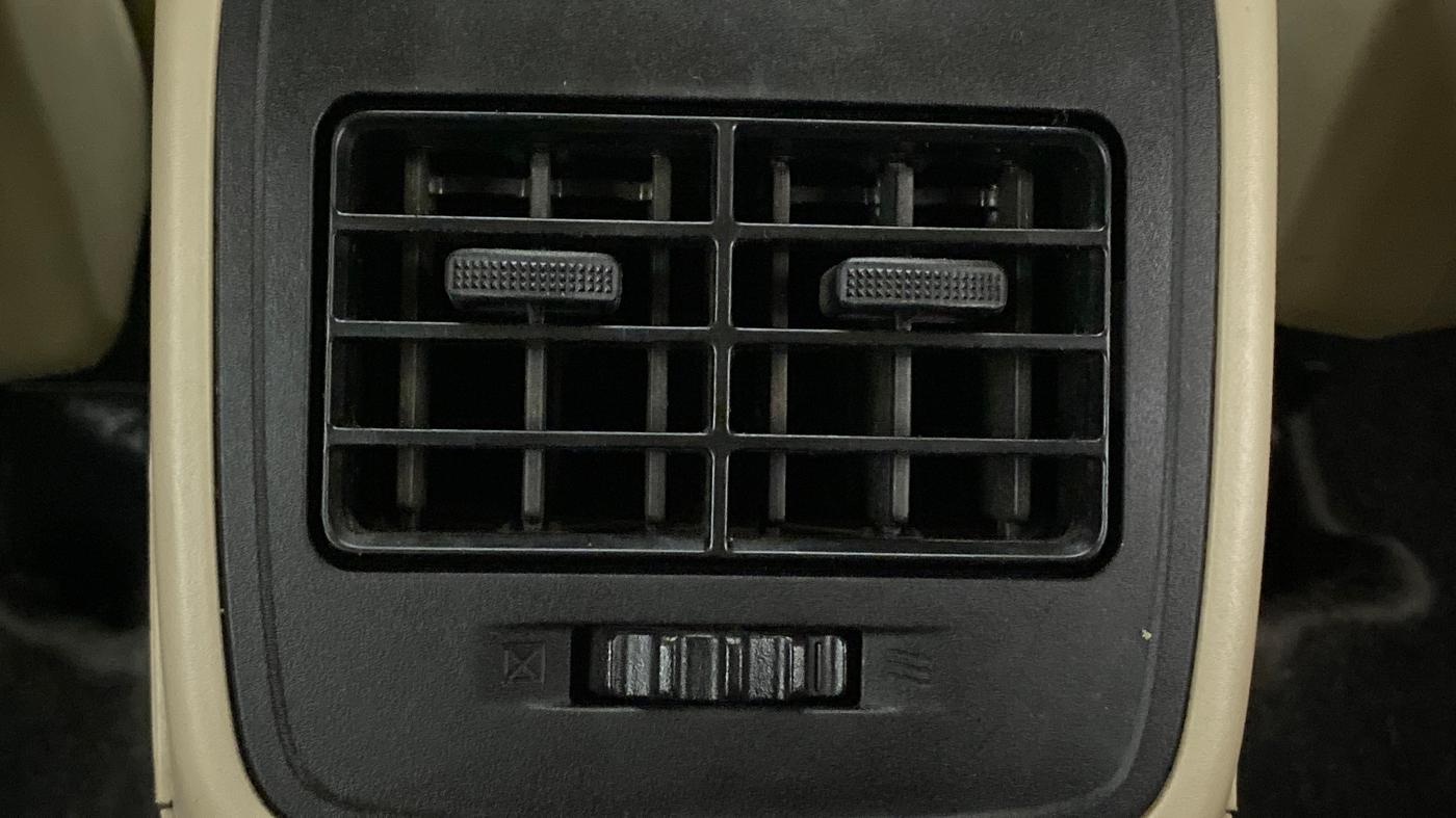2019 Maruti Dzire VXI, Petrol, Manual, 30,726 km, Rear AC Vents