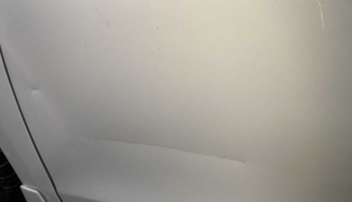 2014 Maruti Ertiga VDI ABS, Diesel, Manual, 84,595 km, Front passenger door - Slightly dented