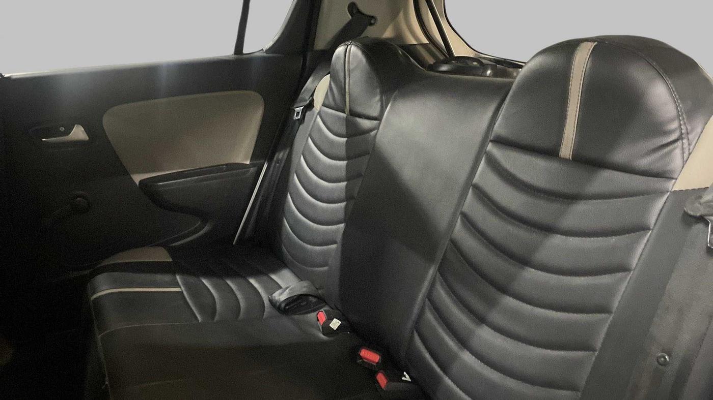 2019 Maruti Alto LXI, Petrol, Manual, 24,826 km, Right Side Rear Door Cabin