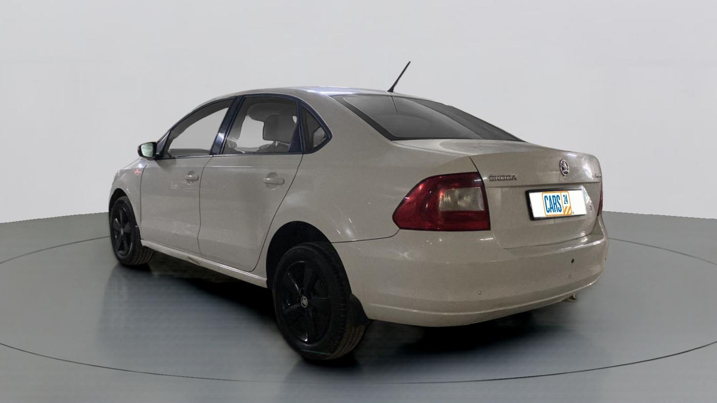 2016 Skoda Rapid 1.5 TDI AT STYLE PLUS, Diesel, Automatic, 58,536 km, Left Back Diagonal
