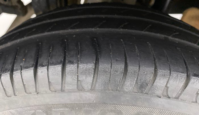 2016 Maruti Alto K10 VXI P, Petrol, Manual, 89,220 km, Right Rear Tyre Tread