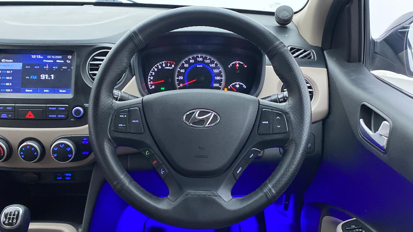 2018 Hyundai Grand i10 SPORTZ 1.2 KAPPA VTVT, Petrol, Manual, 31,535 km, Steering Wheel Close Up