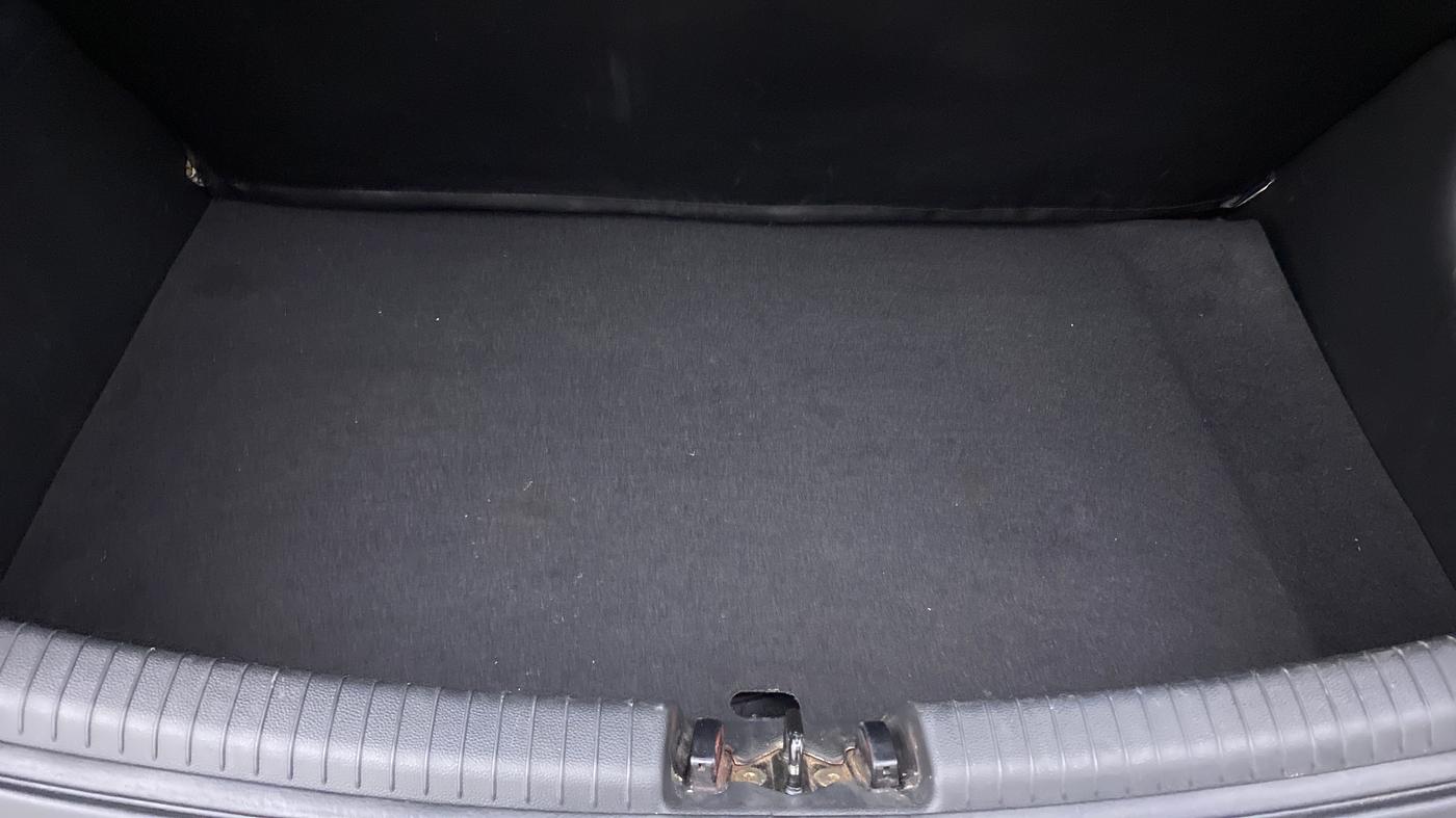 2018 Hyundai Grand i10 SPORTZ 1.2 KAPPA VTVT, Petrol, Manual, 31,535 km, Boot Inside