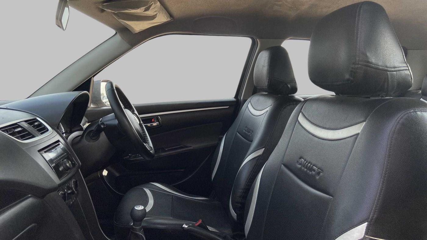 2014 Maruti Swift VXI D, Petrol, Manual, 47,825 km, Right Side Front Door Cabin