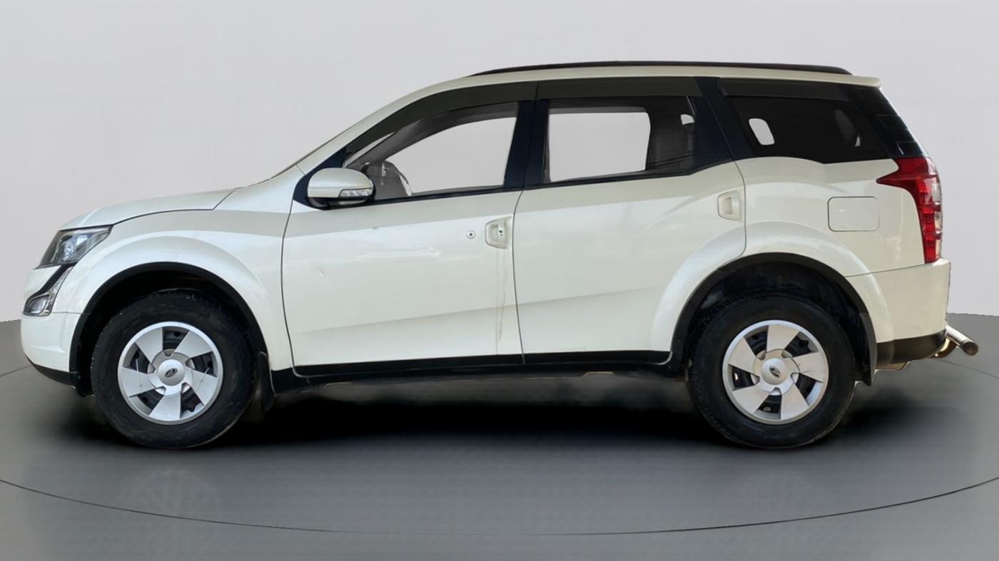 2017 Mahindra XUV500 W6 4X2, Diesel, Manual, 64,660 km, Left Side