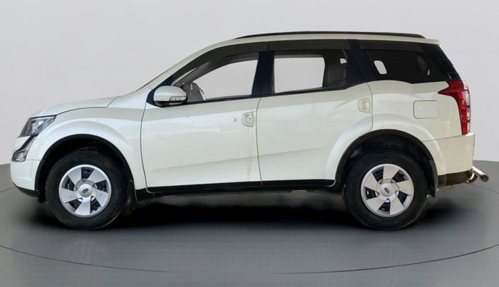 2017 Mahindra XUV500 W6 4X2, Diesel, Manual, 64,660 km, Left Side