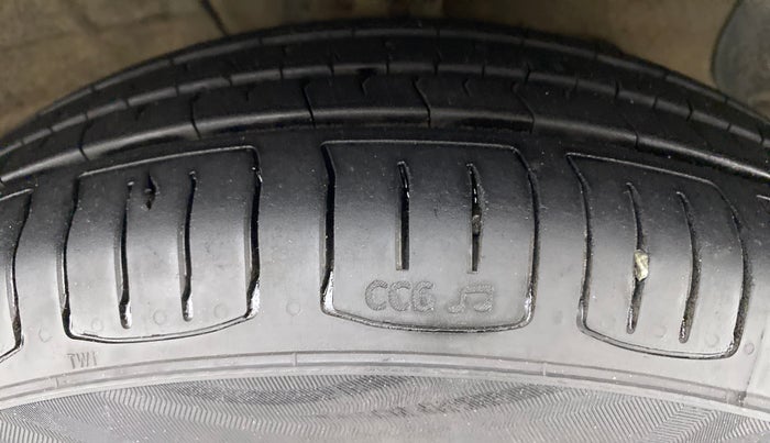 2019 Hyundai NEW SANTRO SPORTZ 1.1, Petrol, Manual, 60,634 km, Right Front Tyre Tread