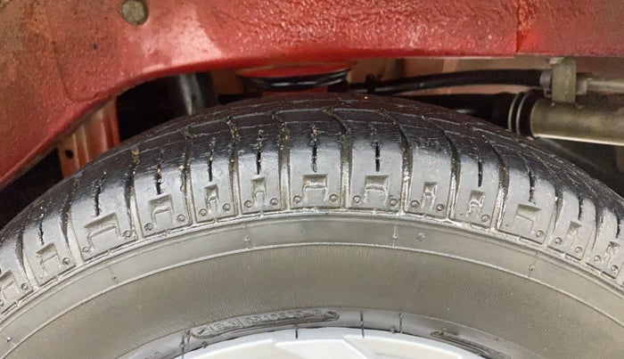 2015 Maruti Alto 800 VXI, Petrol, Manual, 21,110 km, Left Rear Tyre Tread