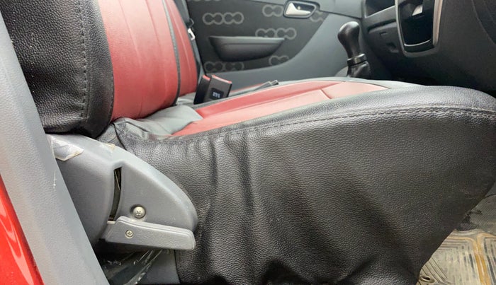 2015 Maruti Alto 800 VXI, Petrol, Manual, 21,110 km, Driver Side Adjustment Panel