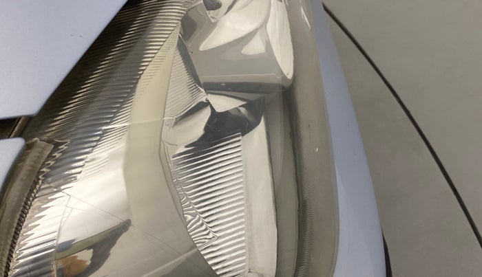 2011 Toyota Etios G, Petrol, Manual, 80,468 km, Right headlight - Minor scratches
