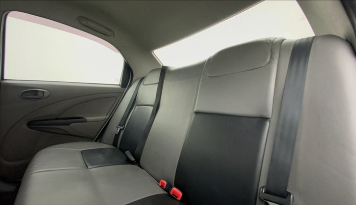 2011 Toyota Etios G, Petrol, Manual, 80,468 km, Right Side Rear Door Cabin