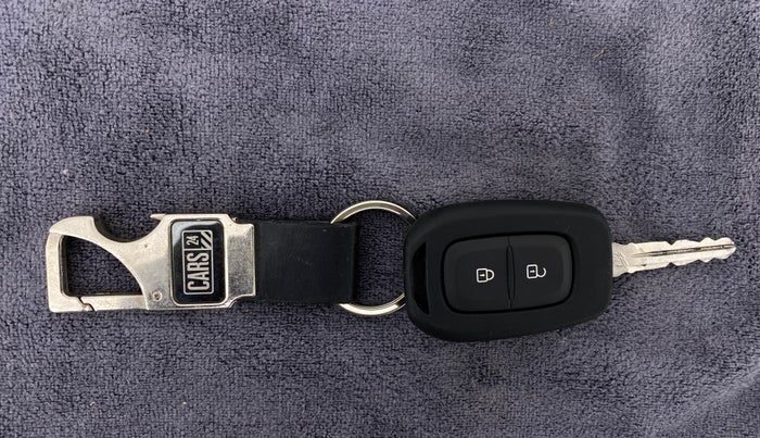 2021 Nissan MAGNITE XV EXECUTIVE, Petrol, Manual, 15,277 km, Key Close Up