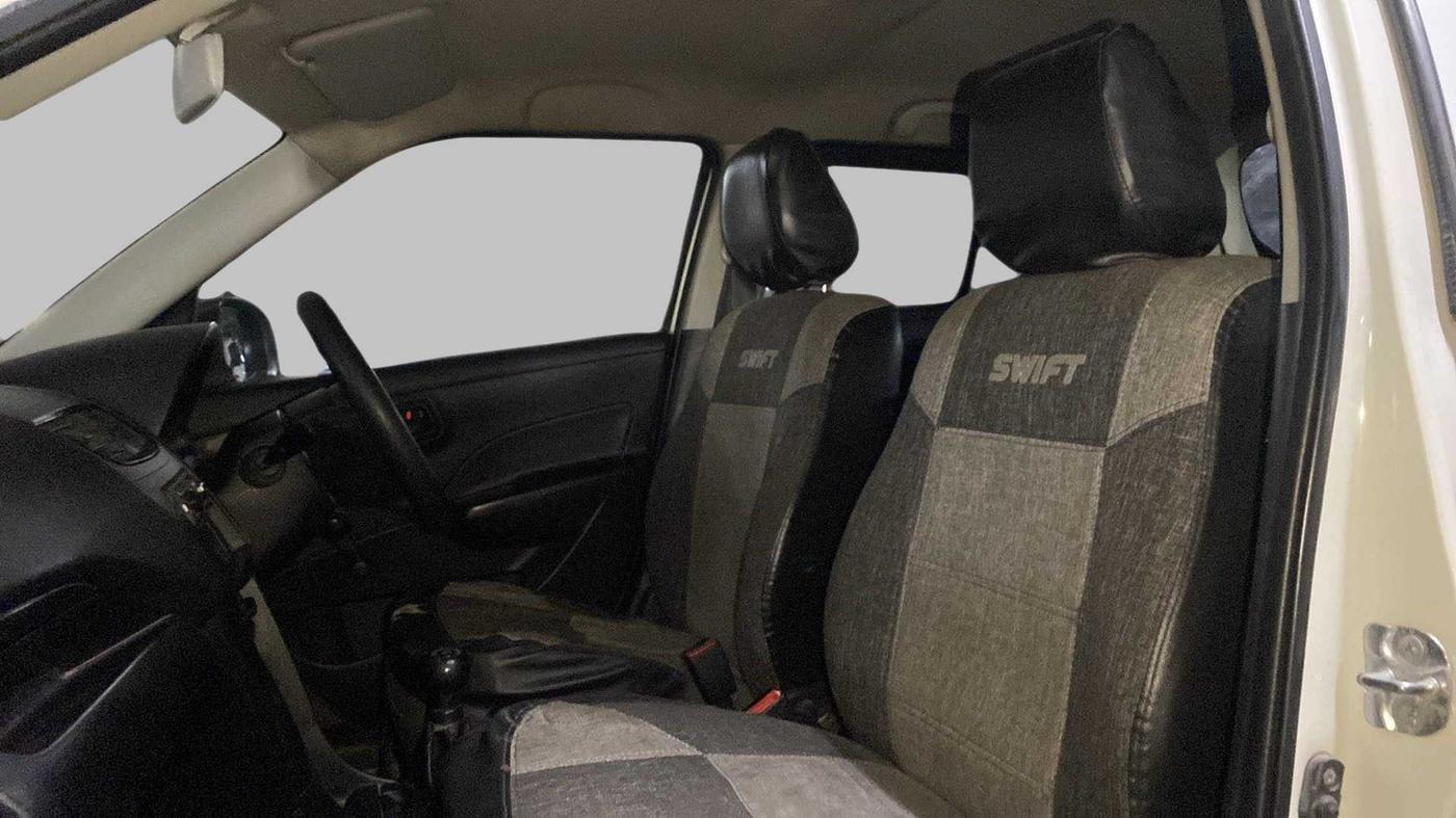 2013 Maruti Swift LXI D, Petrol, Manual, 97,794 km, Right Side Front Door Cabin