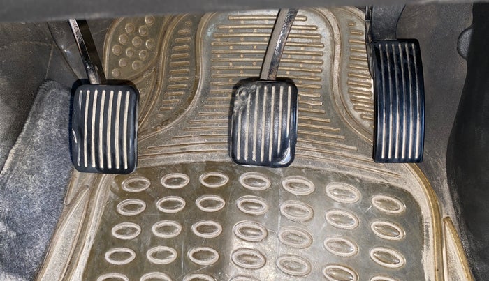 2015 Hyundai Xcent SX 1.2 (O), Petrol, Manual, 82,589 km, Pedals