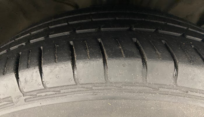 2020 KIA SELTOS 1.5 GTX+ AT, Diesel, Automatic, 24,253 km, Right Front Tyre Tread