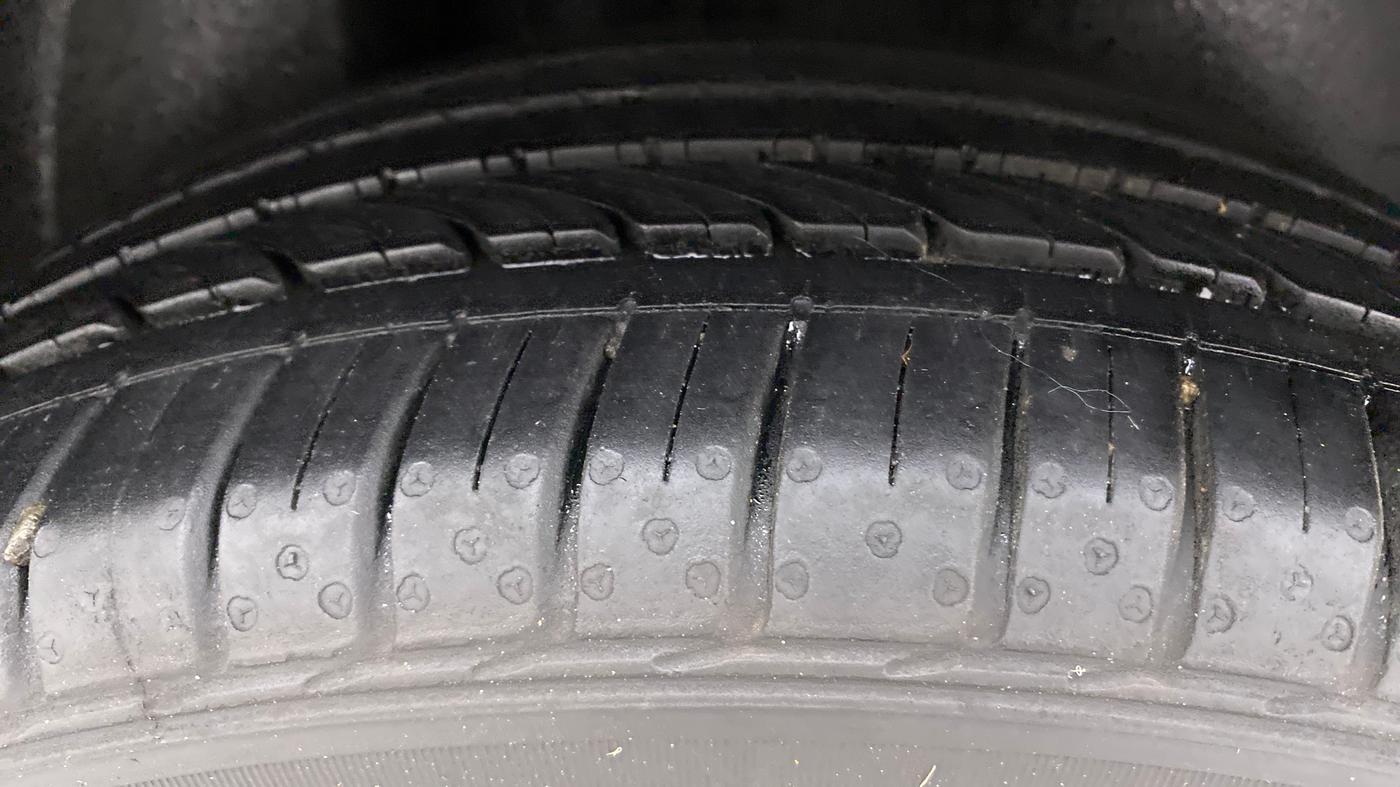 2017 Skoda Rapid Style 1.5 TDI AT, Diesel, Automatic, 61,107 km, Right Rear Tyre Tread