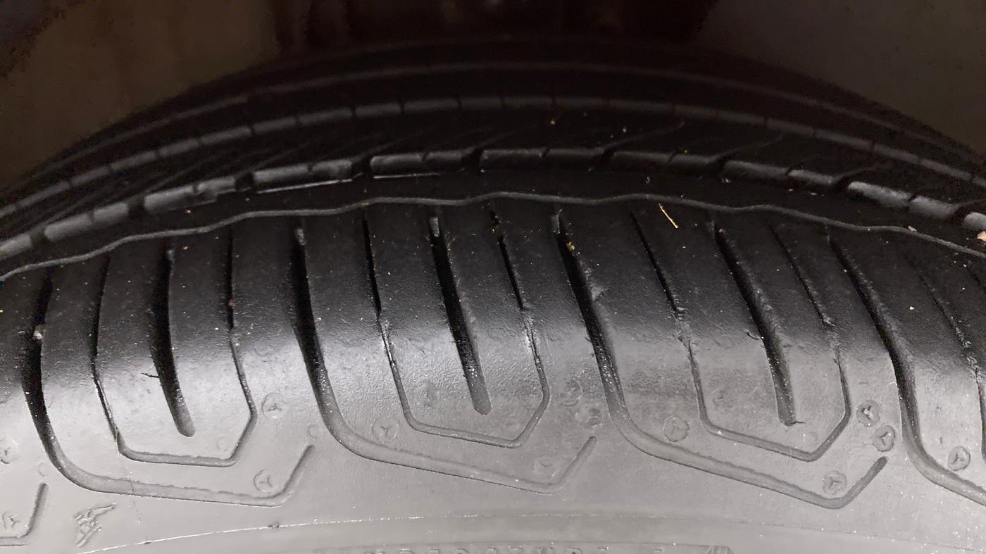 2017 Skoda Rapid Style 1.5 TDI AT, Diesel, Automatic, 61,107 km, Right Front Tyre Tread