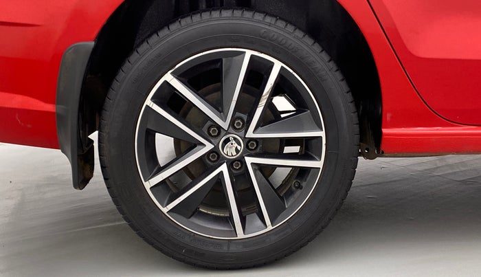 2017 Skoda Rapid Style 1.5 TDI AT, Diesel, Automatic, 61,107 km, Right Rear Wheel