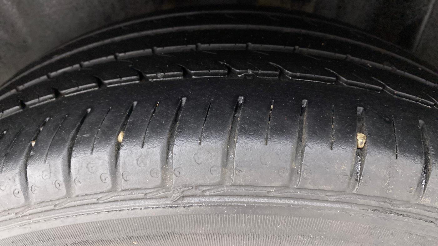 2017 Skoda Rapid Style 1.5 TDI AT, Diesel, Automatic, 61,107 km, Left Rear Tyre Tread