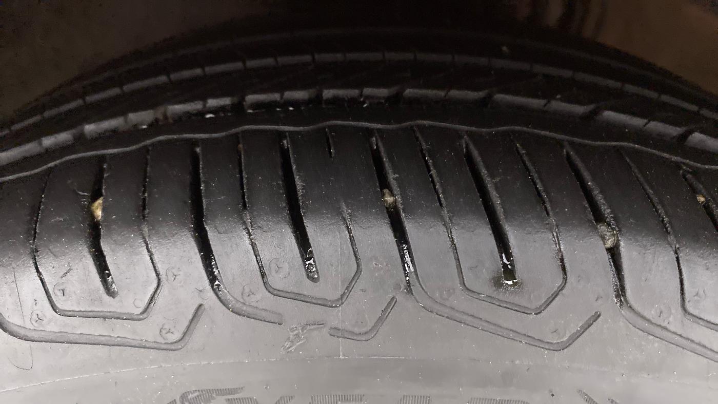2017 Skoda Rapid Style 1.5 TDI AT, Diesel, Automatic, 61,107 km, Left Front Tyre Tread