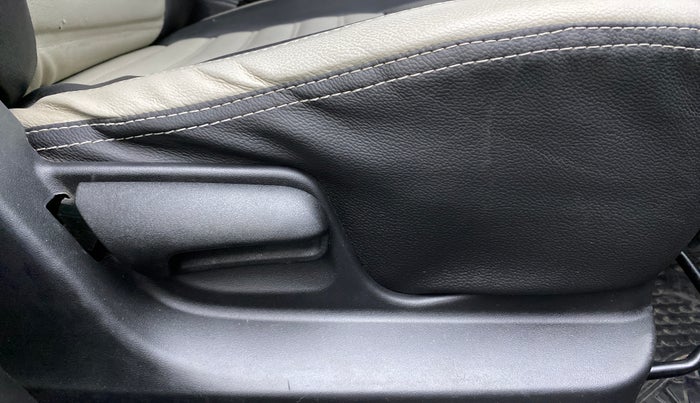 2017 Maruti Swift VXI OPT, Petrol, Manual, 40,076 km, Driver Side Adjustment Panel