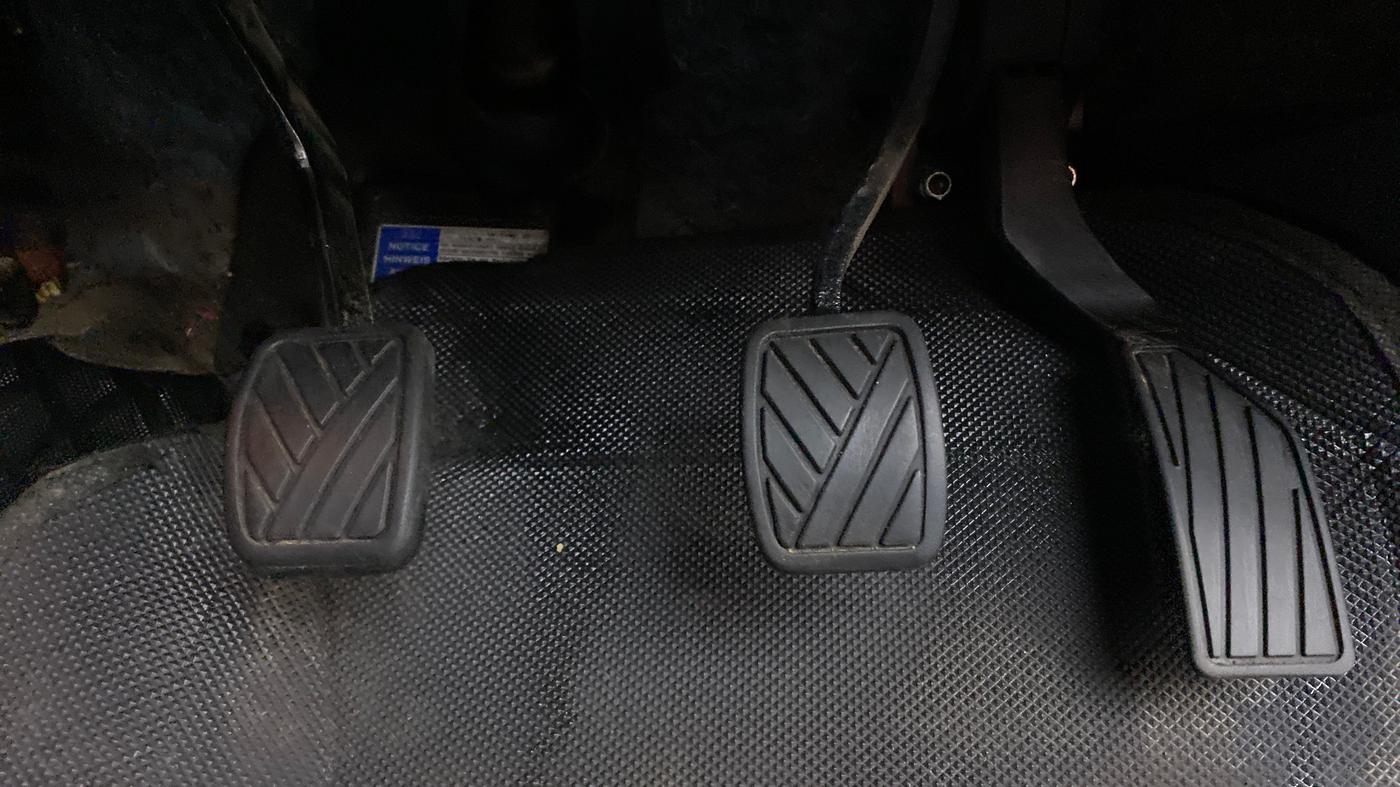 2018 Maruti Vitara Brezza ZDI, Diesel, Manual, 82,563 km, Pedals