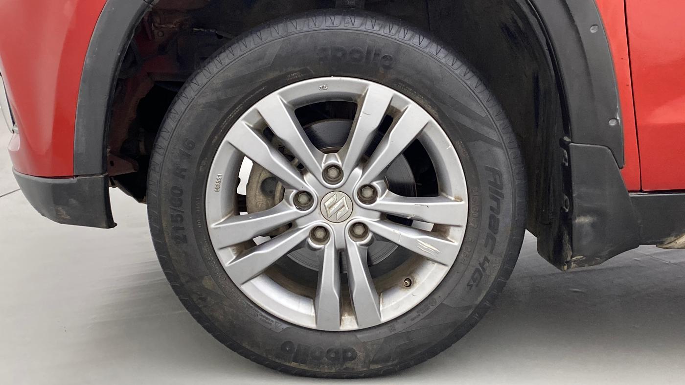 2018 Maruti Vitara Brezza ZDI, Diesel, Manual, 82,563 km, Left Front Wheel