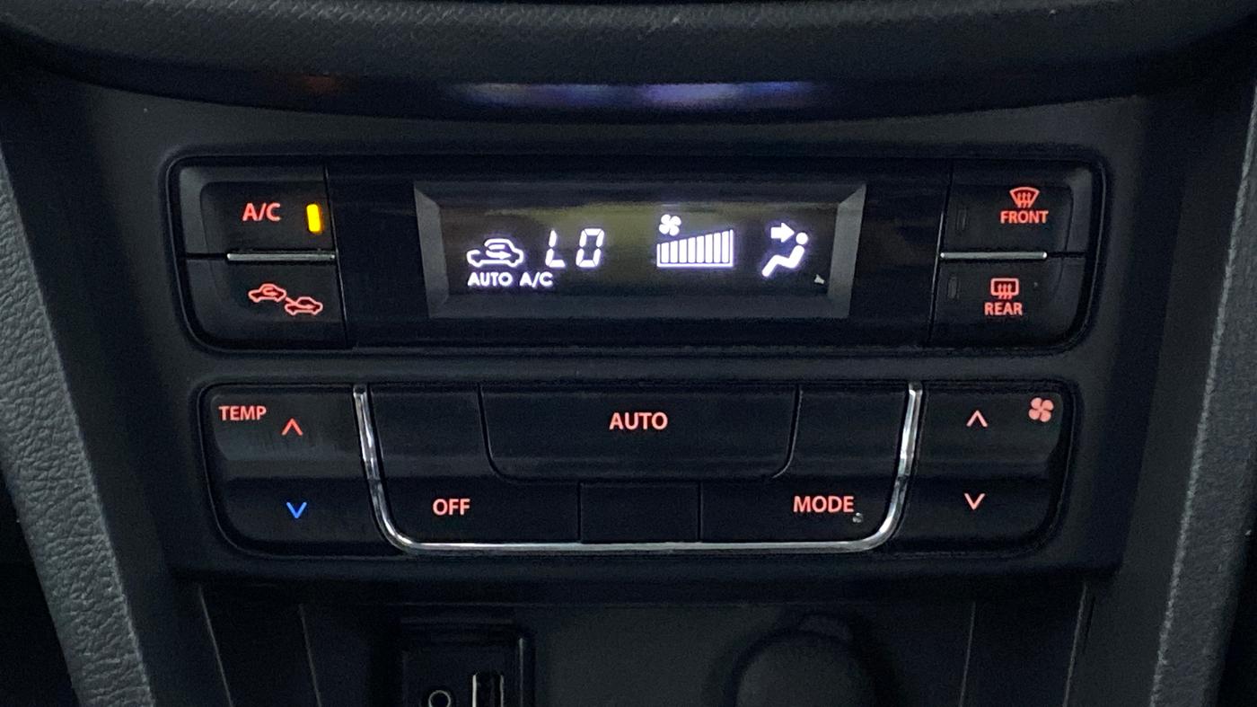 2018 Maruti Vitara Brezza ZDI, Diesel, Manual, 82,563 km, Automatic Climate Control