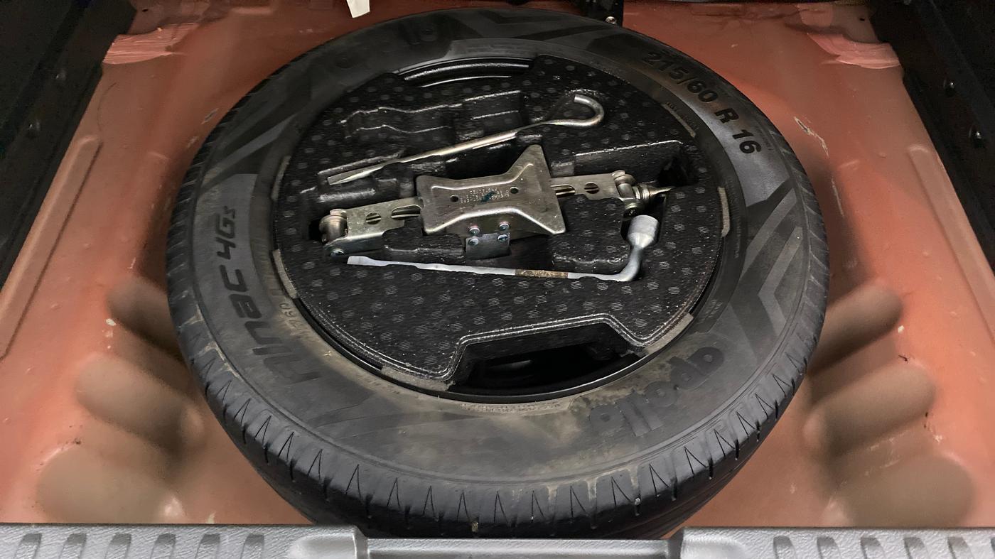 2018 Maruti Vitara Brezza ZDI, Diesel, Manual, 82,563 km, Spare Tyre