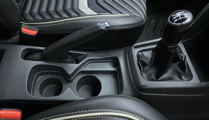 2018 Maruti Vitara Brezza ZDI, Diesel, Manual, 82,563 km, Gear Lever