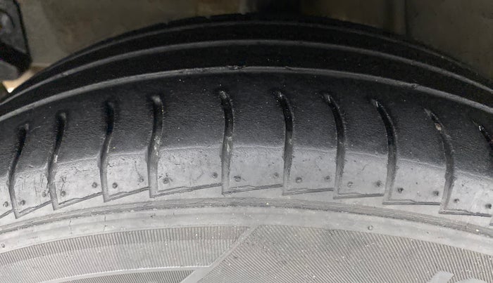 2019 Hyundai GRAND I10 NIOS SPORTZ 1.2 AT, Petrol, Automatic, 44,605 km, Right Rear Tyre Tread