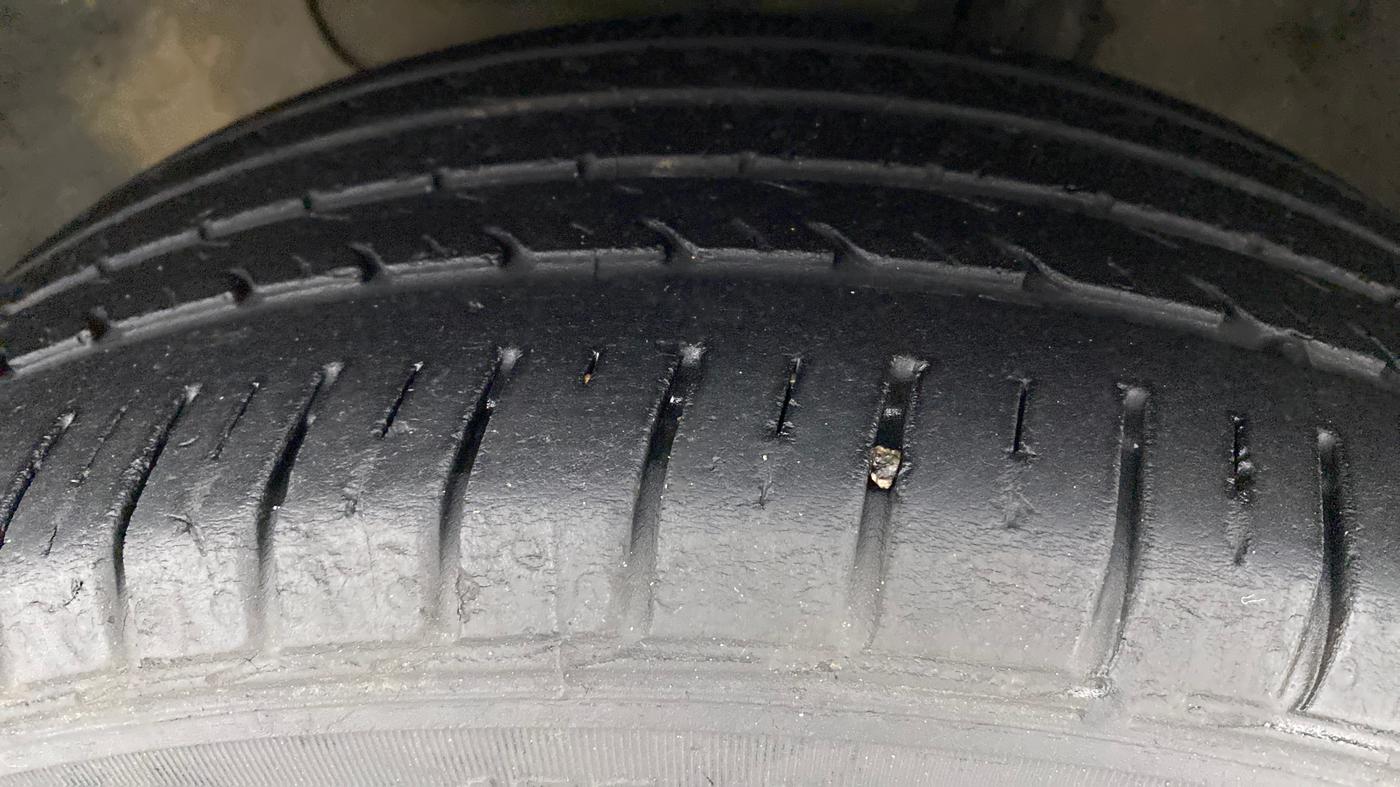 2016 Hyundai Elite i20 ASTA 1.2, Petrol, Manual, 52,276 km, Left Front Tyre Tread