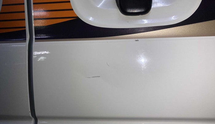2020 Maruti Eeco 5 STR WITH AC PLUSHTR, Petrol, Manual, 29,553 km, Rear left door - Slightly dented