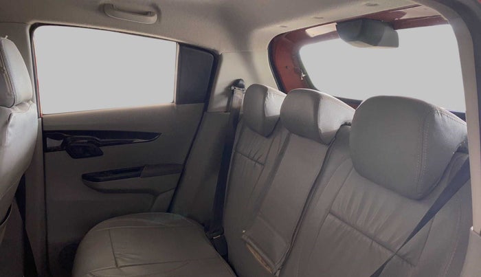 2015 Mahindra Kuv100 K8 5 STR, Petrol, Manual, 63,417 km, Right Side Rear Door Cabin